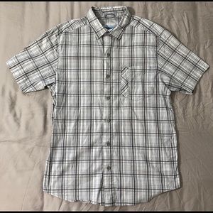Columbia Sportswear Short Sleeve Button Down Shirt